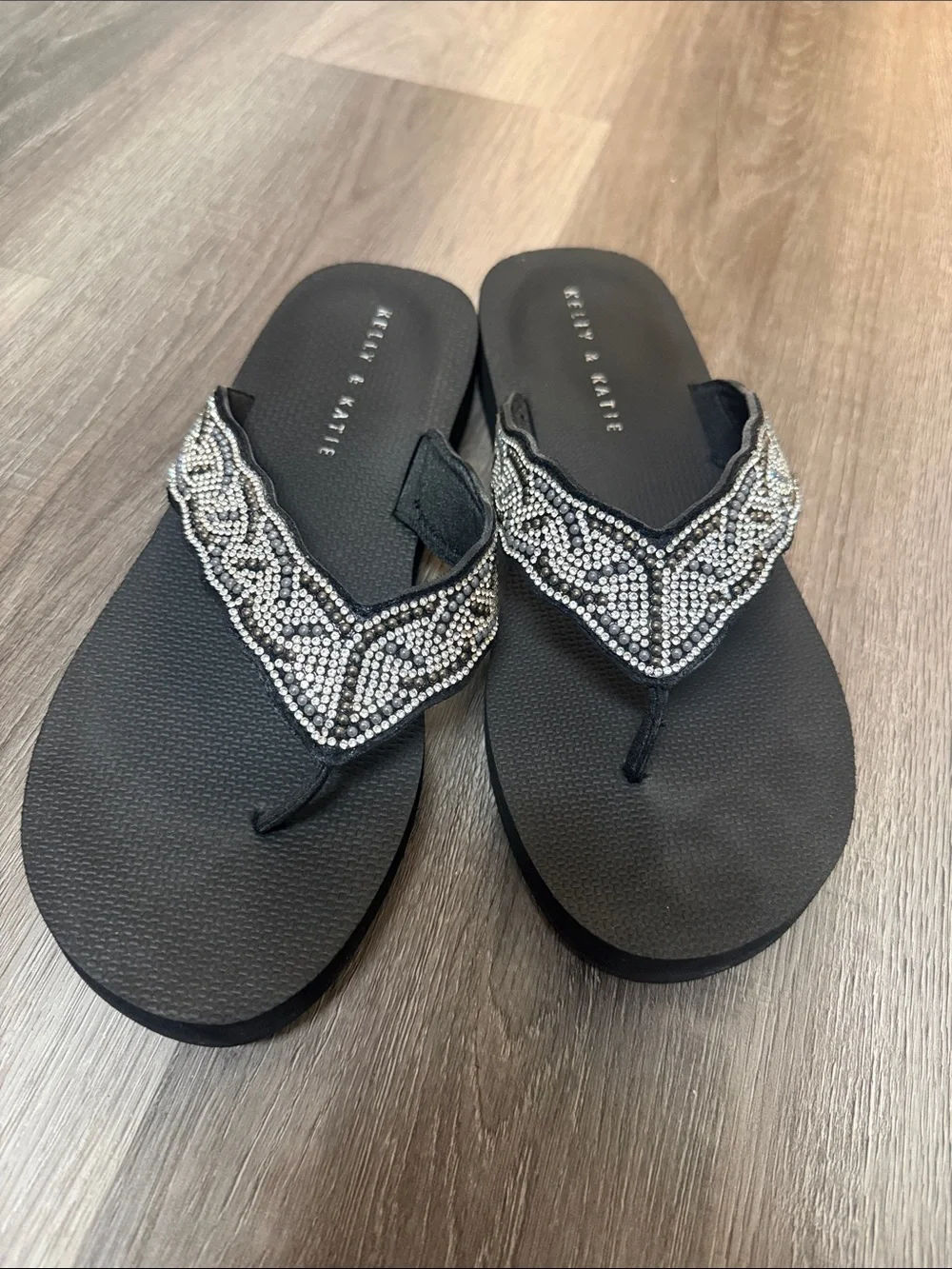 Kelly & Katie Black Sandals with Silver Crystal Beaded Straps 9 Brand New